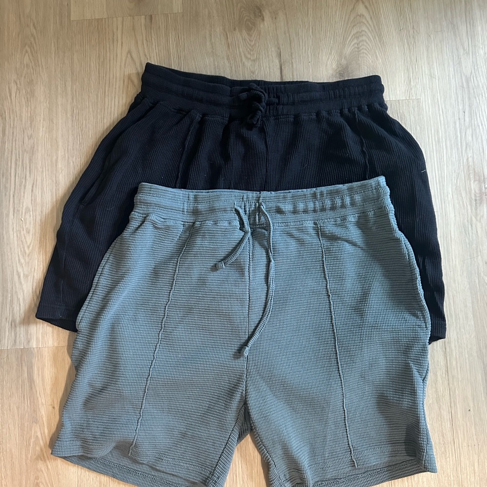 2 Boohoo Men's Waffle Shorts